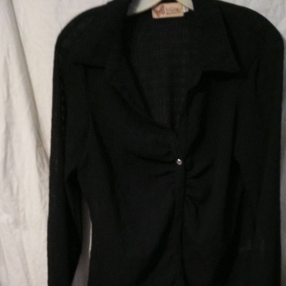 Women's Trilogy blouse